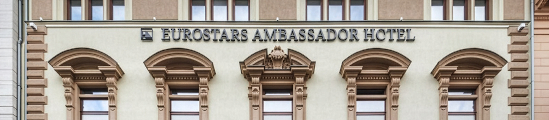 Eötvös Hotel